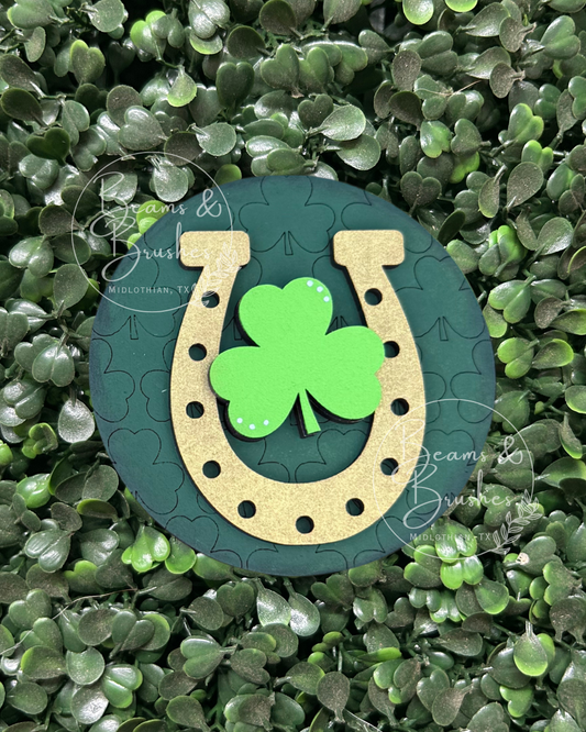 Horseshoe_Shamrock_3_inch_round_insert